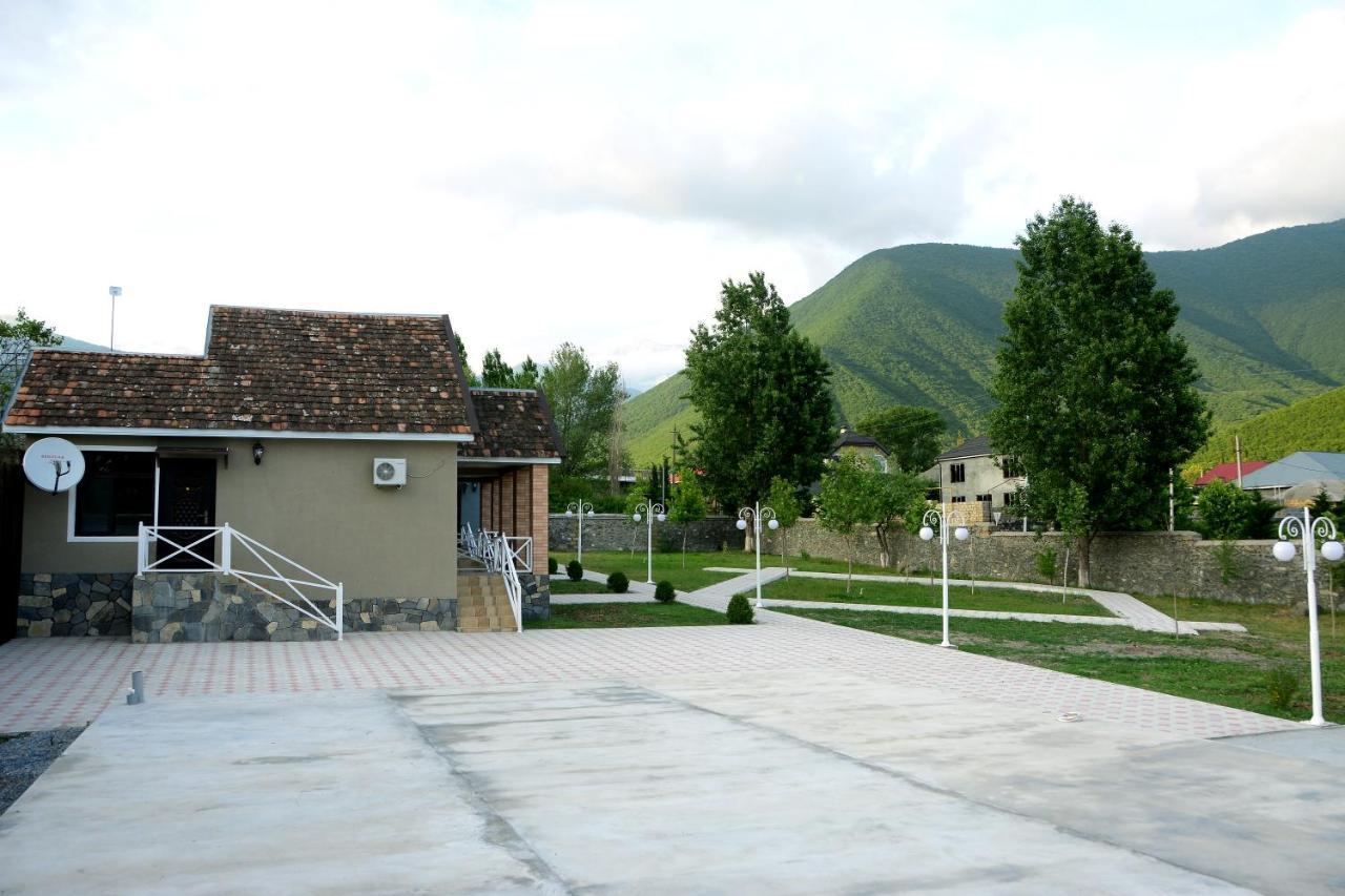 Tulpan Hotel Şǝki Exterior foto